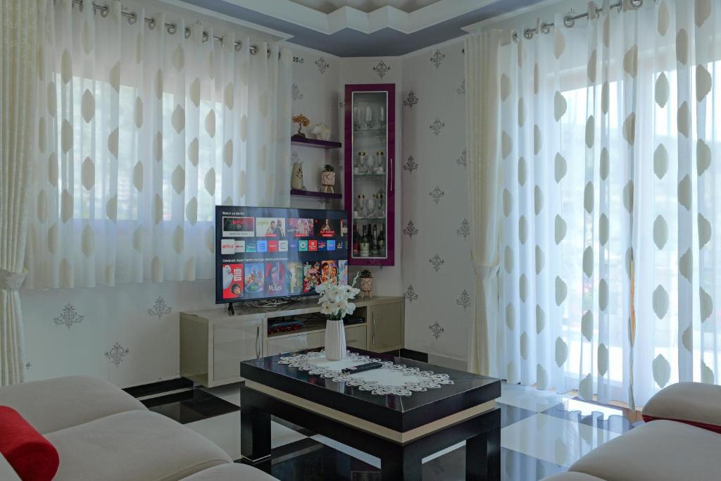 vila nanaj  